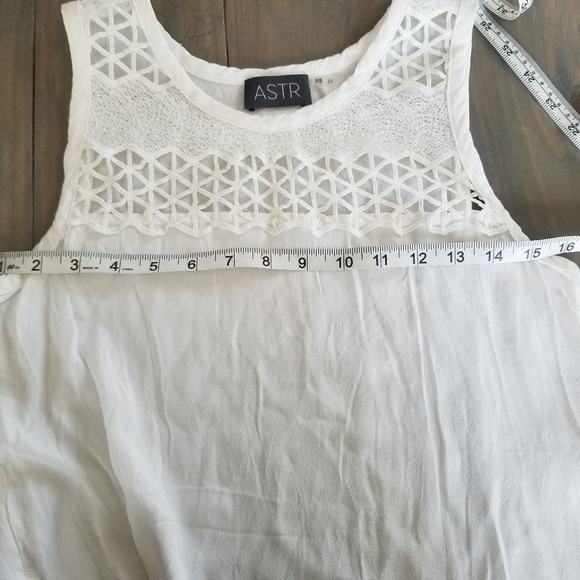 ASTR the Label white silk tunic top size XS - Picture 9 of 11
